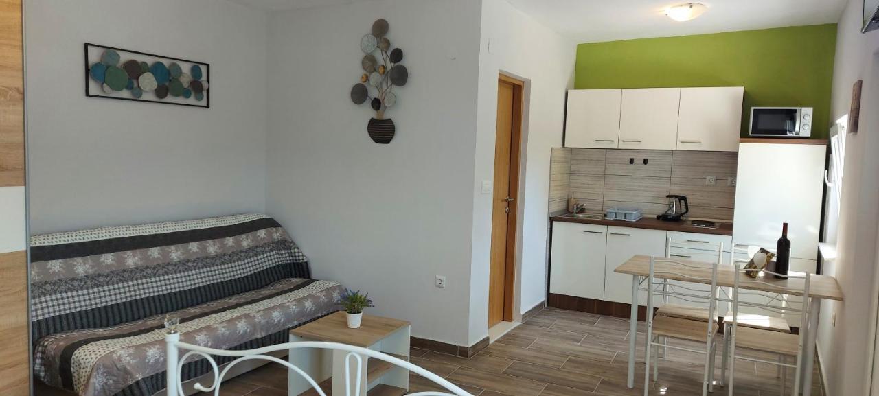 Studio Apartment Palmira Ližnjan Exteriör bild