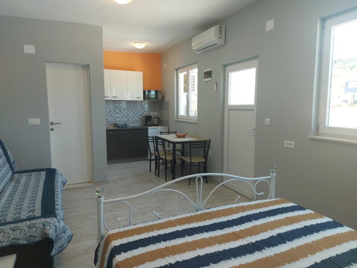 Studio Apartment Palmira Ližnjan Exteriör bild