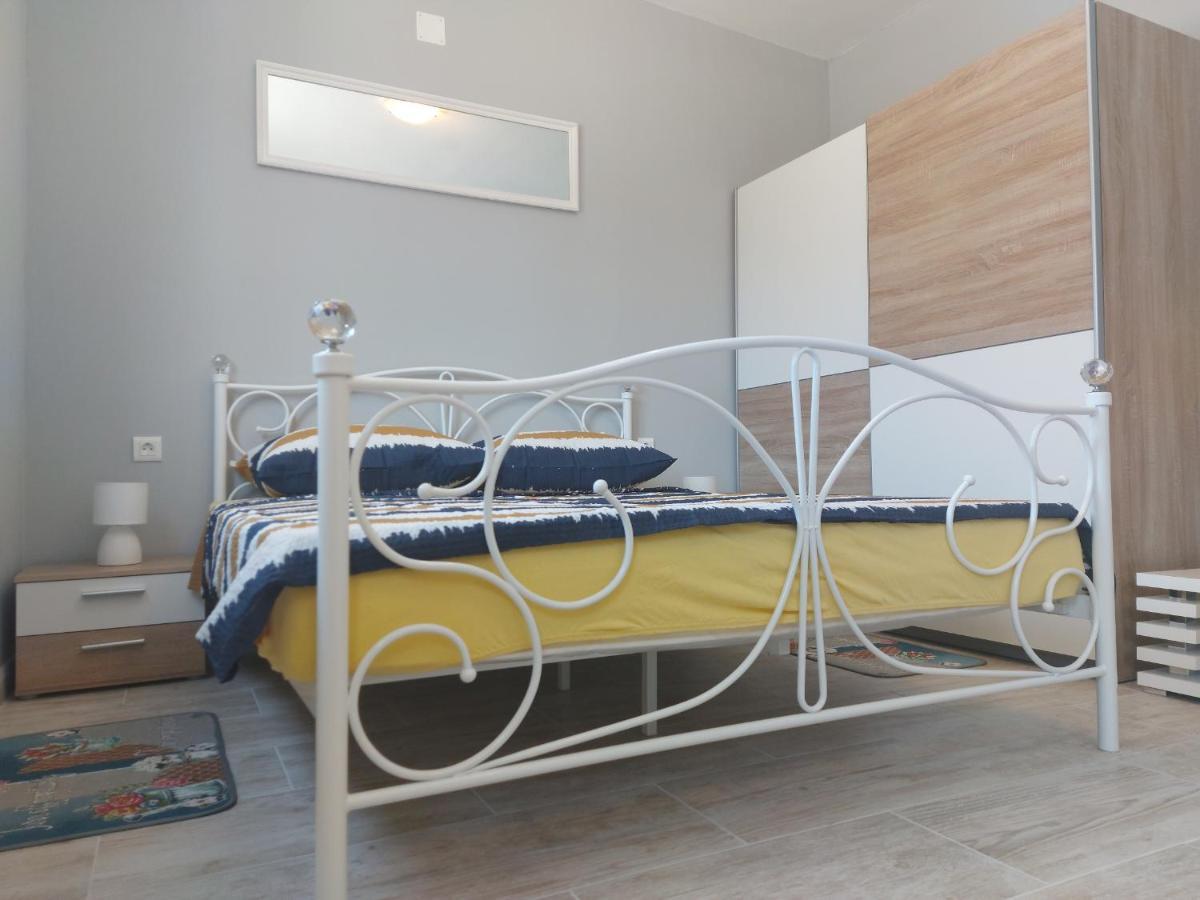 Studio Apartment Palmira Ližnjan Exteriör bild