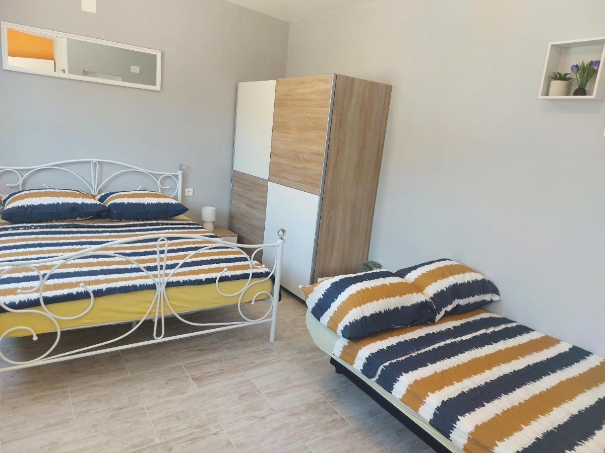 Studio Apartment Palmira Ližnjan Exteriör bild