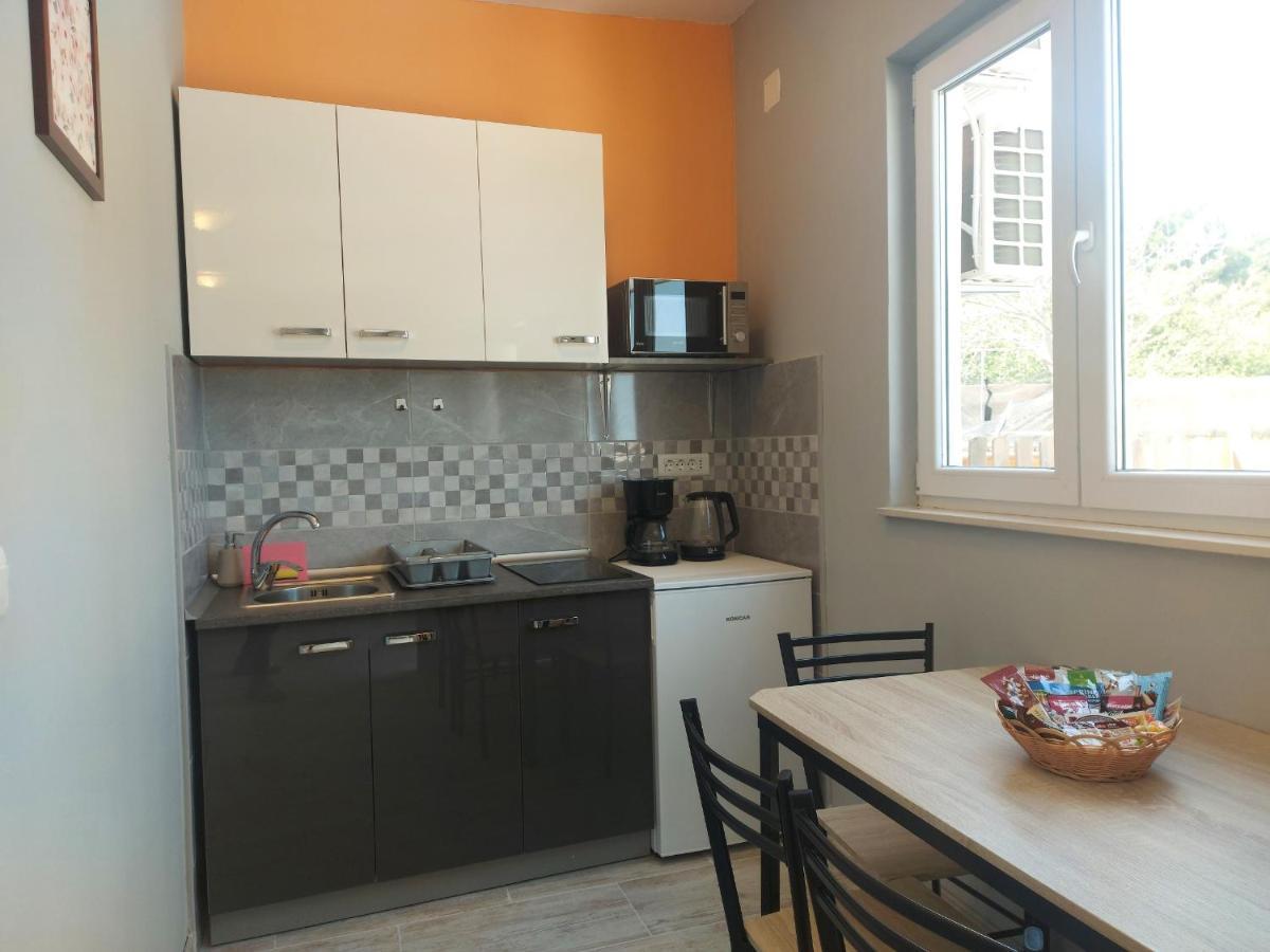 Studio Apartment Palmira Ližnjan Exteriör bild