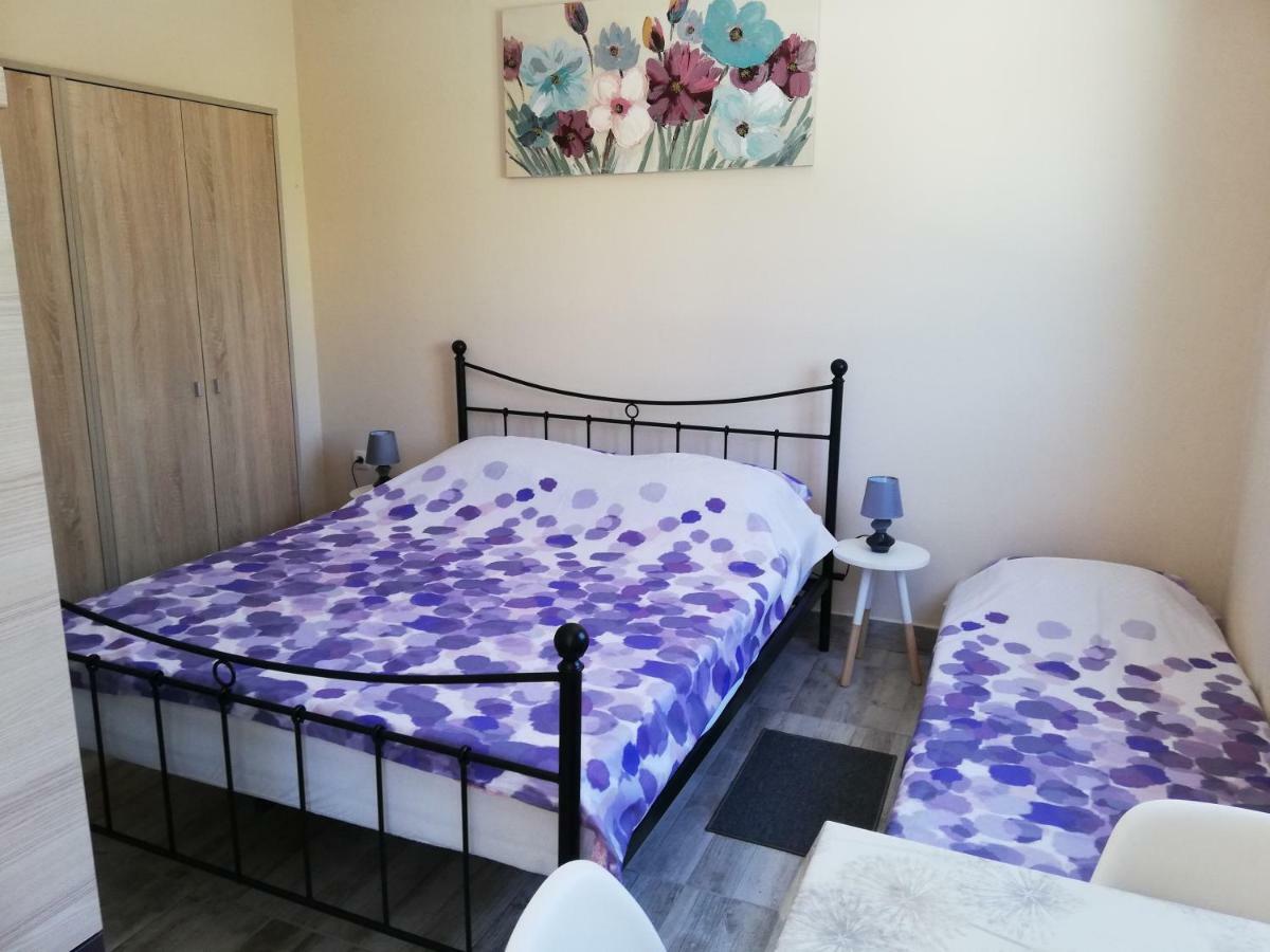 Studio Apartment Palmira Ližnjan Exteriör bild